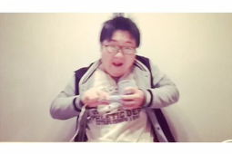 万爱之首搞笑视频,笑料百出，欢乐无限